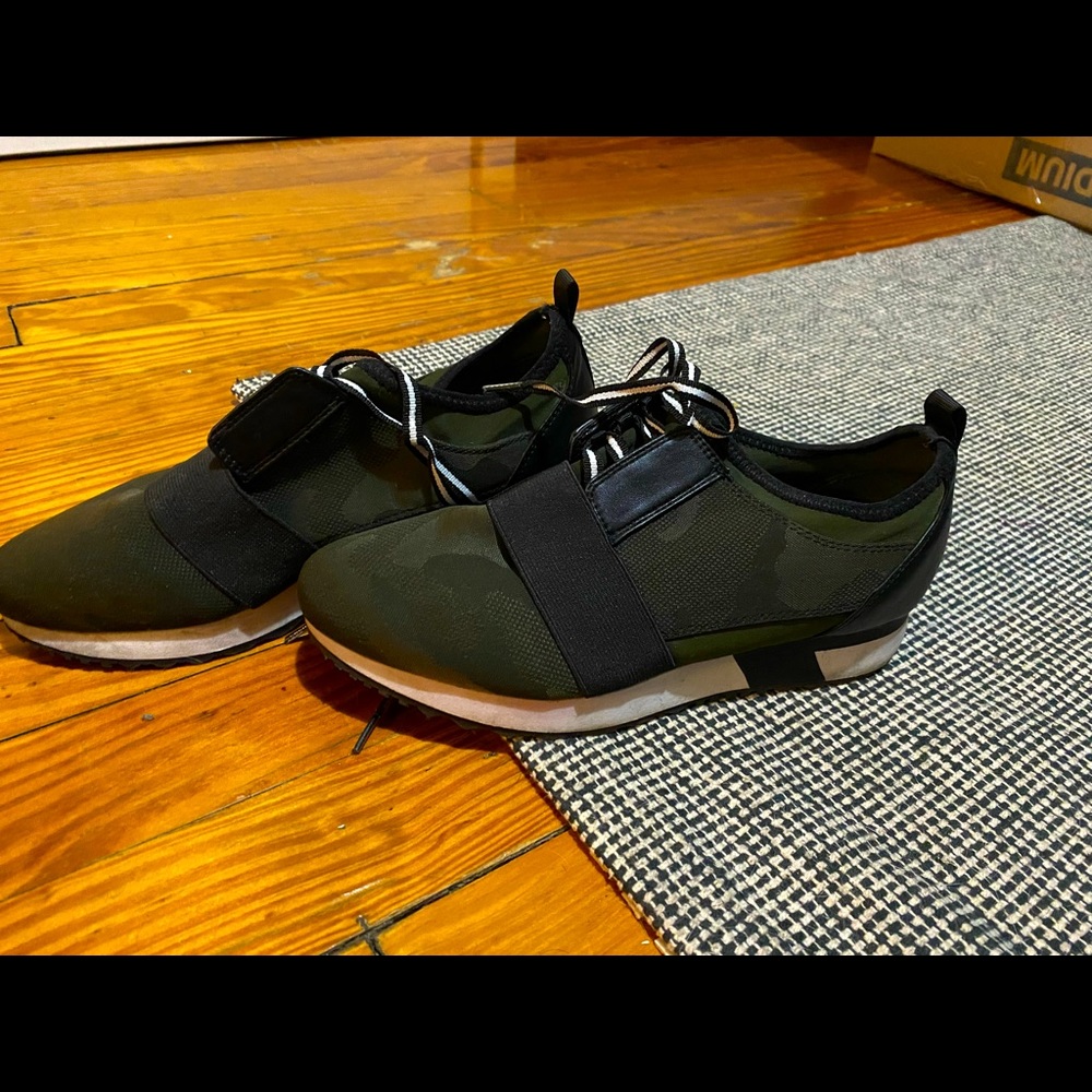 Steven Madden Army Sneakers